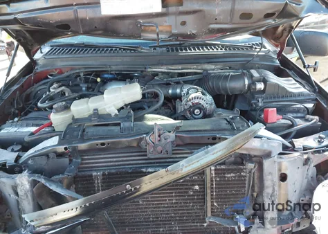 2000 Ford Excursion Limited z USA, uszkodzony, nr VIN 1FMNU42F9YEE51179